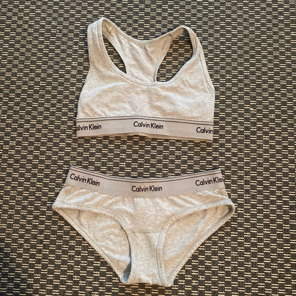 ⚡️SOLD⚡️ Calvin Klein Grey Set